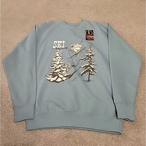Pullover Graphic Front GREEN  sweatshirt‎  Aspen SKI  Colorado Women